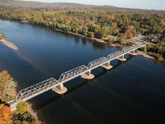 washington crossing bridge over the delaware river