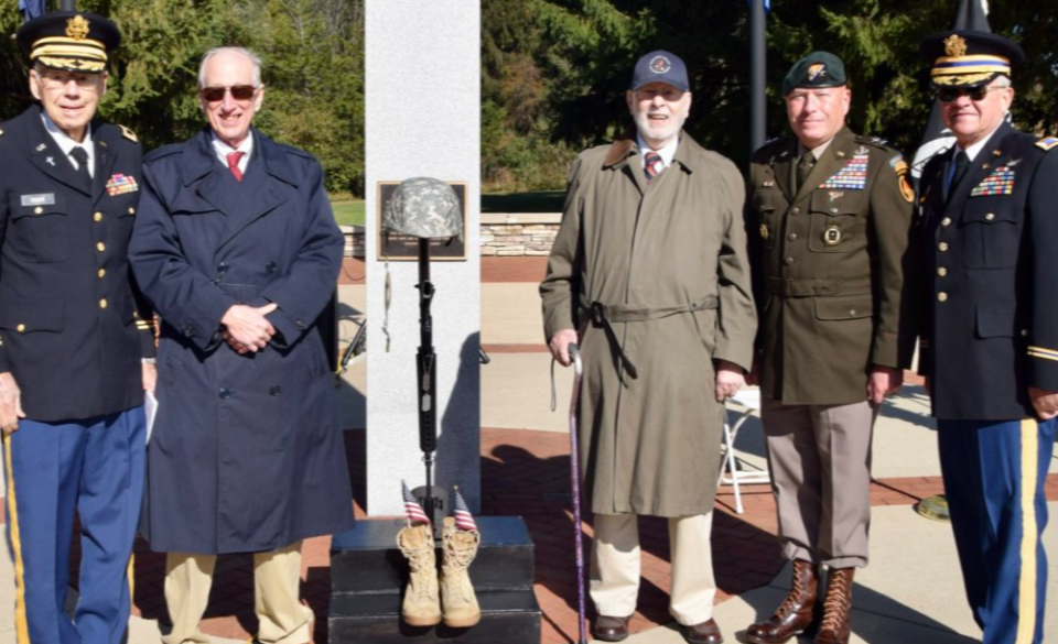 Vet Day Nov 2021 Men at memorial